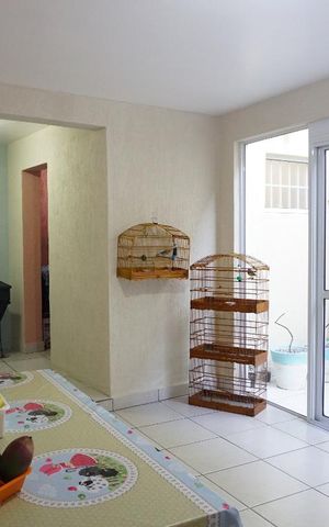 Casa à venda com 125m², 3 quartos e 2 vagas Casa à venda com 125m², 3 quartos e 2 vagasÁrea Externa