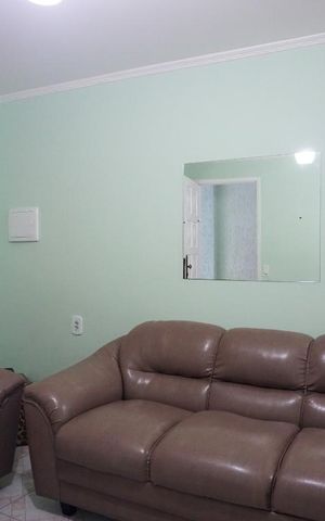 Casa à venda com 125m², 3 quartos e 2 vagas Casa à venda com 125m², 3 quartos e 2 vagasSala