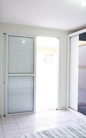 Casa à venda com 125m², 3 quartos e 2 vagas Casa à venda com 125m², 3 quartos e 2 vagasQuarto1
