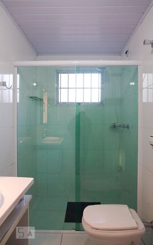 Casa à venda com 125m², 3 quartos e 2 vagas Casa à venda com 125m², 3 quartos e 2 vagasBanheiro da Suíte