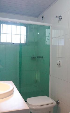 Casa à venda com 125m², 3 quartos e 2 vagas Casa à venda com 125m², 3 quartos e 2 vagasBanheiro da Suíte