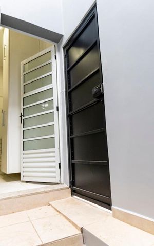 Casa para alugar com 230m², 4 quartos e 3 vagas1o. Andar - Área de serviço