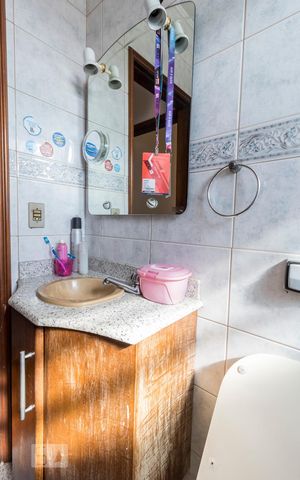 Casa à venda com 245m², 3 quartos e 2 vagas Casa à venda com 245m², 3 quartos e 2 vagasBanheiro da Suíte 2