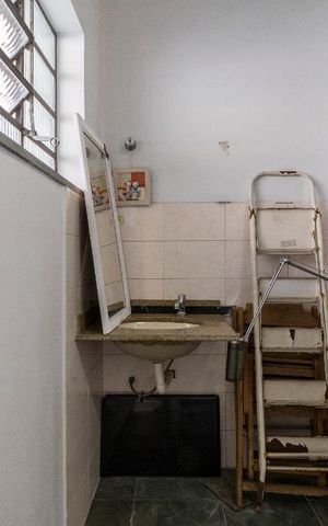 Casa à venda com 245m², 3 quartos e 2 vagas Casa à venda com 245m², 3 quartos e 2 vagasÁrea de Serviço