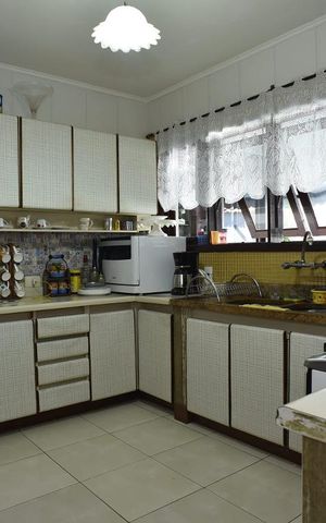 Casa à venda com 444m², 5 quartos e 4 vagasCozinha