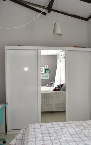 Casa à venda com 444m², 5 quartos e 4 vagasQuarto da Casa de Hospede