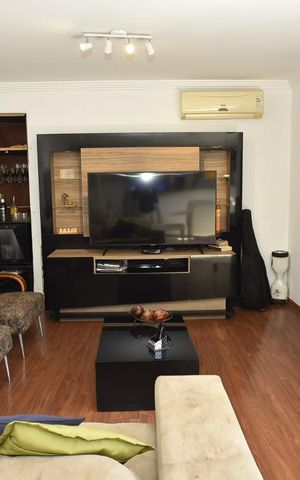 Casa à venda com 444m², 5 quartos e 4 vagasSala da Casa de Hospede