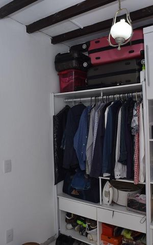 Casa à venda com 444m², 5 quartos e 4 vagasCloset Suíte da Casa de Hospede