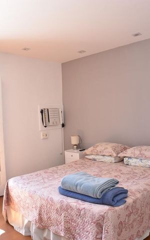 Casa à venda com 444m², 5 quartos e 4 vagasSuíte da Casa de Hospede
