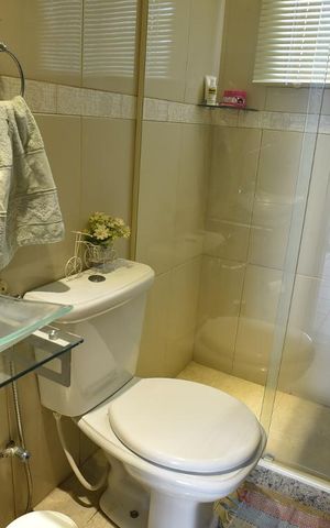 Casa à venda com 444m², 5 quartos e 4 vagasBanheiro de Serviço