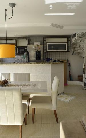 Casa à venda com 444m², 5 quartos e 4 vagasSala da Casa de Hospede