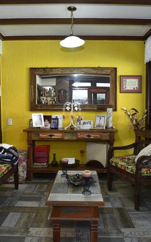 Casa à venda com 444m², 5 quartos e 4 vagasSala