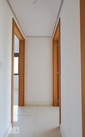 Apartamento à venda com 75m², 2 quartos e 1 vaga Apartamento à venda com 75m², 2 quartos e 1 vagaCorredor