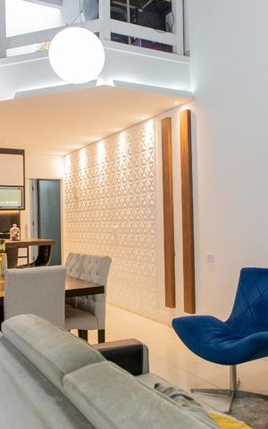 Casa à venda com 245m², 3 quartos e 2 vagas Casa à venda com 245m², 3 quartos e 2 vagasSala