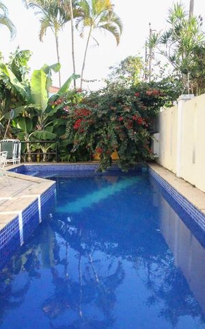 Casa à venda com 600m², 5 quartos e 5 vagasPiscina