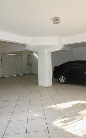 Casa à venda com 600m², 5 quartos e 5 vagasGaragem