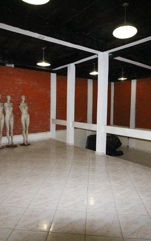 Casa à venda com 600m², 5 quartos e 5 vagasÁrea comum