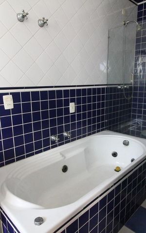 Casa à venda com 600m², 5 quartos e 5 vagasBanheiro da Suíte 1