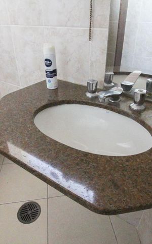 Casa à venda com 600m², 5 quartos e 5 vagasBanheiro da Suíte 2