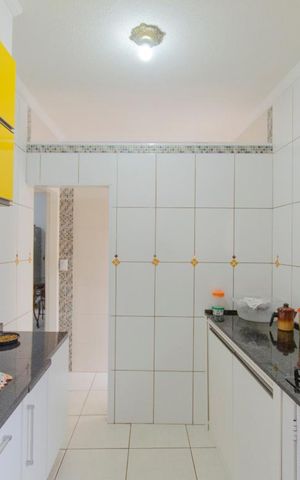 Casa à venda com 227m², 5 quartos e 5 vagas Casa à venda com 227m², 5 quartos e 5 vagasCozinha