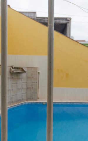 Casa à venda com 227m², 5 quartos e 5 vagas Casa à venda com 227m², 5 quartos e 5 vagasVista Suíte