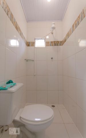 Casa à venda com 227m², 5 quartos e 5 vagas Casa à venda com 227m², 5 quartos e 5 vagasBanheiro Suíte