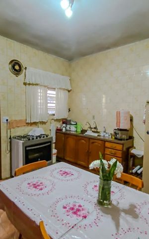 Casa à venda com 210m², 3 quartos e 2 vagasCozinha