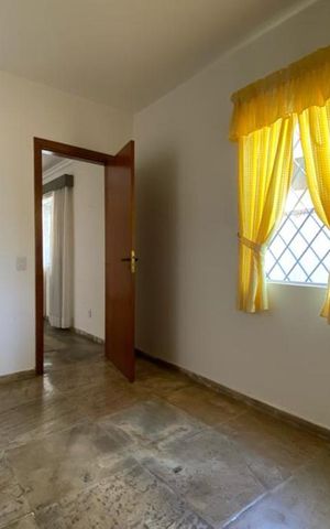 Casa à venda com 411m², 4 quartos e 2 vagas Casa à venda com 411m², 4 quartos e 2 vagasCopa