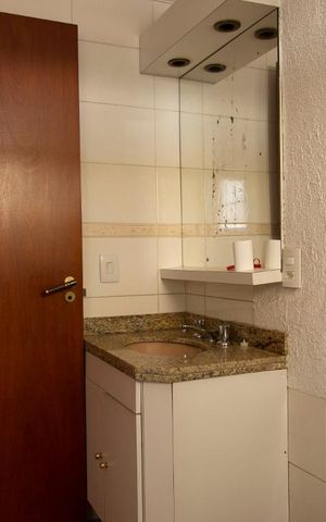 Apartamento à venda com 154m², 2 quartos e 2 vagas Apartamento à venda com 154m², 2 quartos e 2 vagasBanheiro da Suíte 2