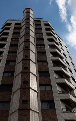 Apartamento à venda com 154m², 2 quartos e 2 vagas Apartamento à venda com 154m², 2 quartos e 2 vagasFachada do bloco
