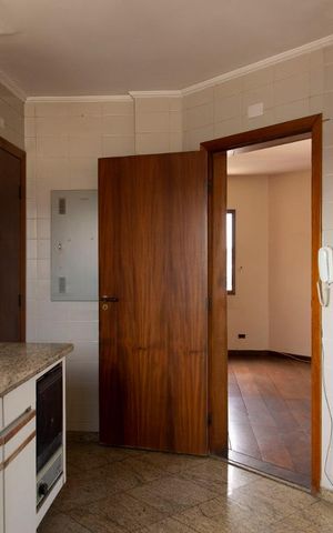 Apartamento à venda com 154m², 2 quartos e 2 vagas Apartamento à venda com 154m², 2 quartos e 2 vagasCozinha