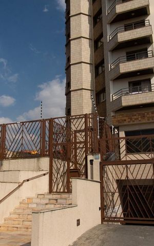 Apartamento à venda com 154m², 2 quartos e 2 vagas Apartamento à venda com 154m², 2 quartos e 2 vagasFachada