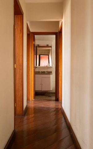 Apartamento à venda com 154m², 2 quartos e 2 vagas Apartamento à venda com 154m², 2 quartos e 2 vagasCorredor