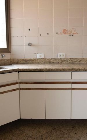 Apartamento à venda com 154m², 2 quartos e 2 vagas Apartamento à venda com 154m², 2 quartos e 2 vagasPia