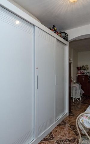 Casa à venda com 279m², 4 quartos e 4 vagas Casa à venda com 279m², 4 quartos e 4 vagasQuarto 1