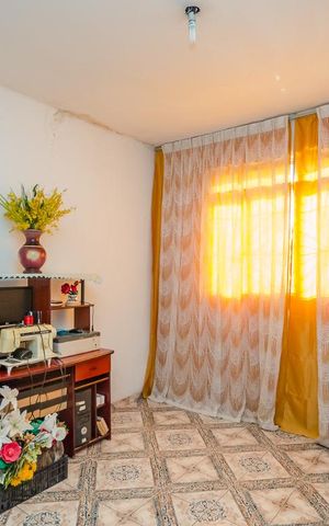 Casa à venda com 279m², 4 quartos e 4 vagas Casa à venda com 279m², 4 quartos e 4 vagasQuarto 3