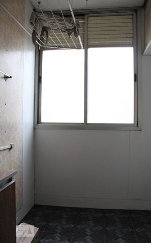Apartamento para alugar com 75m², 2 quartos e sem vagaÁrea de serviço