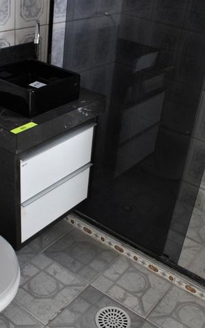 Apartamento para alugar com 75m², 2 quartos e sem vagaBanheiro