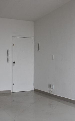Apartamento para alugar com 75m², 2 quartos e sem vagaSala