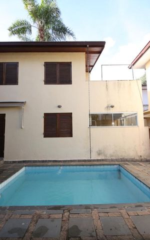 Casa para alugar com 280m², 4 quartos e 3 vagasEdícula  -  Piscina 
