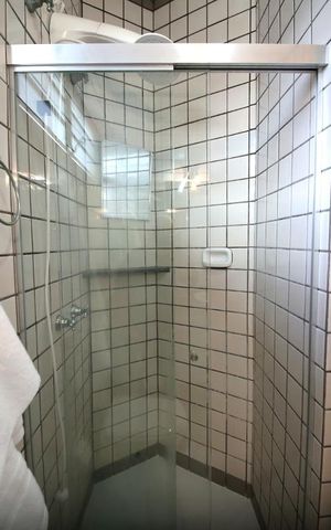 Casa para alugar com 280m², 4 quartos e 3 vagasBanheiro 