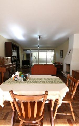 Casa para alugar com 280m², 4 quartos e 3 vagasSala 