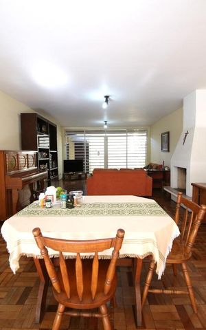 Casa para alugar com 280m², 4 quartos e 3 vagasSala 