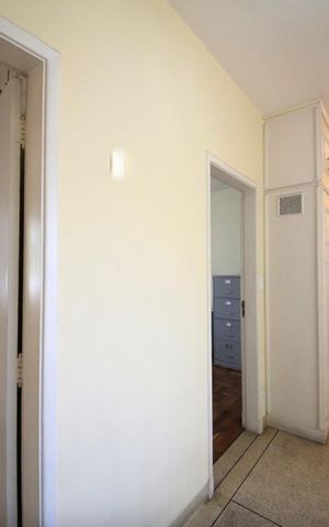 Casa para alugar com 280m², 4 quartos e 3 vagasCorredor 