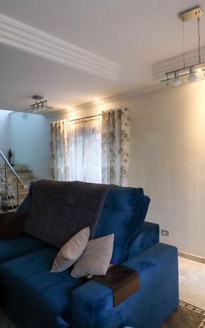 Casa à venda com 205m², 4 quartos e 3 vagasSala
