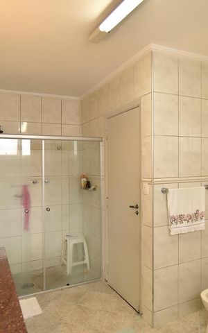 Apartamento para alugar com 327m², 5 quartos e 2 vagasBanheiro da suite