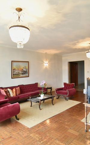 Apartamento para alugar com 327m², 5 quartos e 2 vagasSala