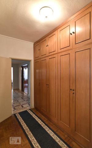 Apartamento para alugar com 327m², 5 quartos e 2 vagasCorredor dos quartos