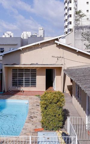 Casa à venda com 350m², 6 quartos e 5 vagas Casa à venda com 350m², 6 quartos e 5 vagasVista Terraço