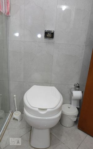 Casa à venda com 150m², 3 quartos e 3 vagasBanheiro do Quarto 1